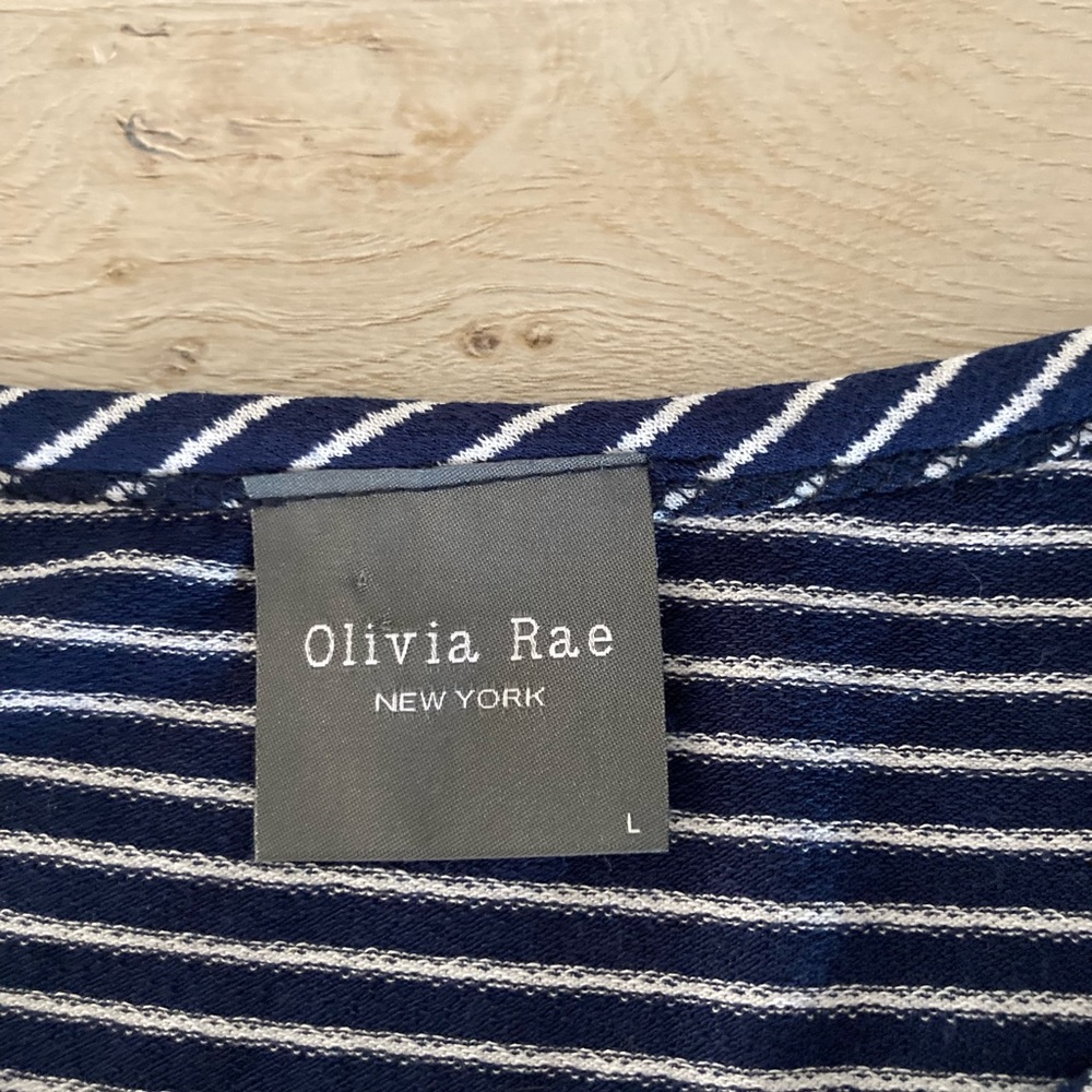 ❌SOLD Olivia Rae Navy Striped Top - Picture 6 of 7
